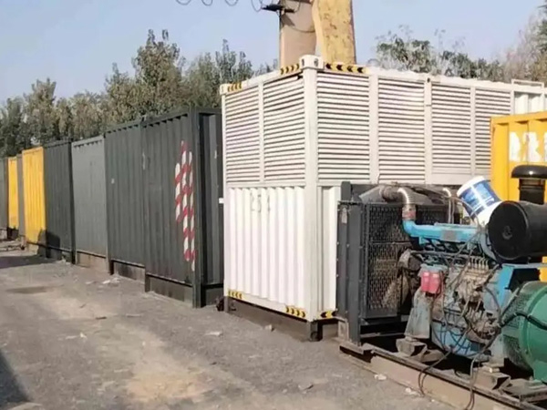 通州200KW柴油发电机机组每小时油耗是多少？
